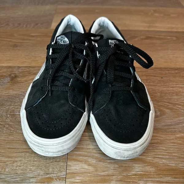 Vans Black Suede Unisex Low-Top Sneakers, Size 7.5 - Image 5