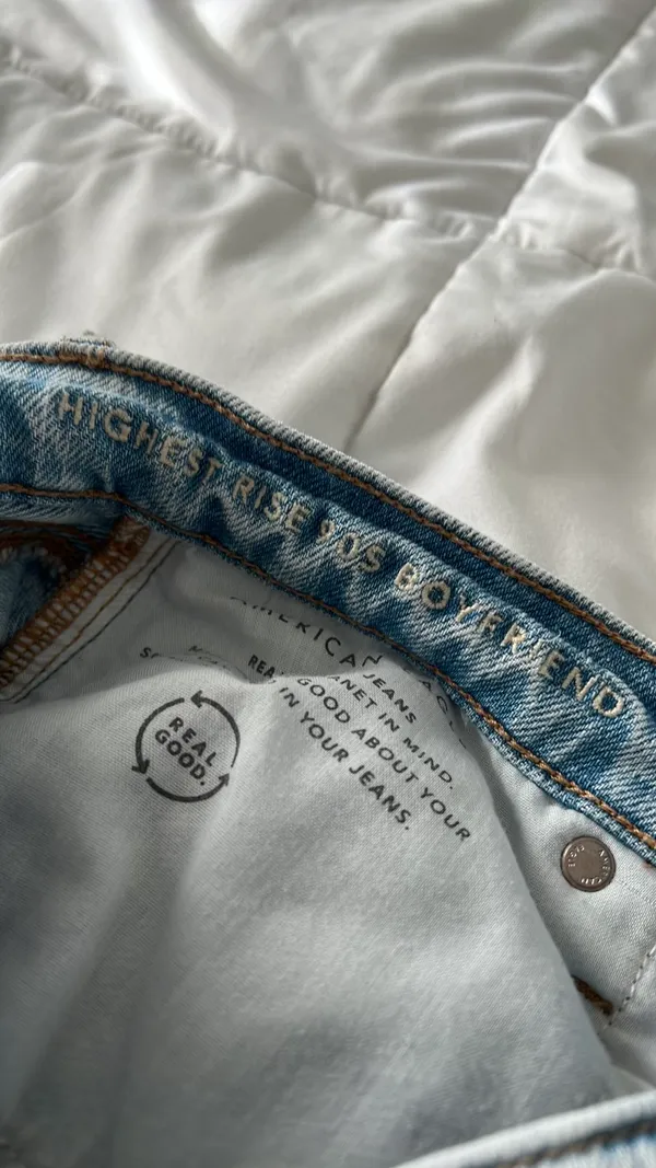 American Eagle highest rise 90s boyfriend jeans - Image 2