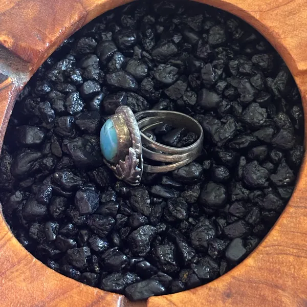 Vintage Native American Navajo Turquoise & Sterling‎ Leaf Ring Patina Sz6 - Image 2