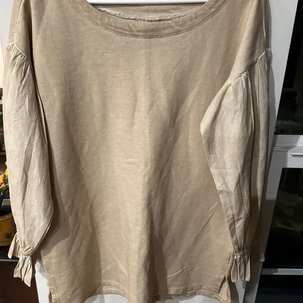 Anthropologie Beige Balloon Sleeve Top - Image 3