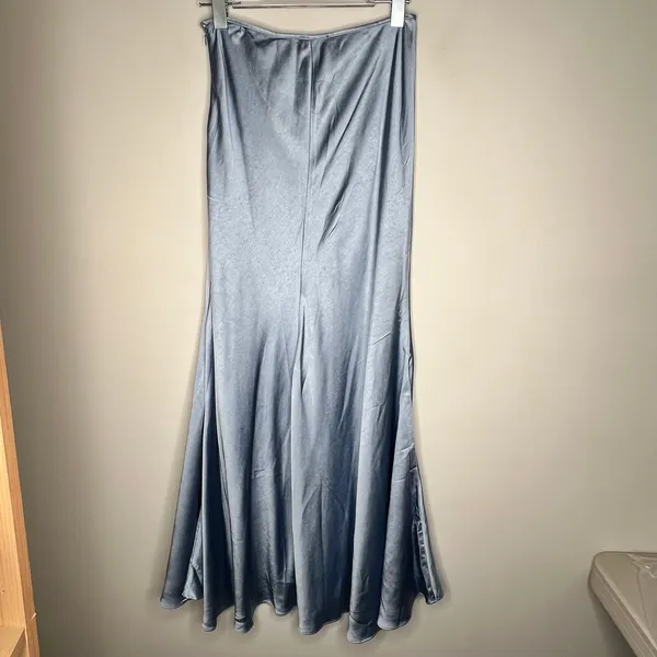 Bardot Satin Finish A-Line Max Skirt Size 4 - Image 6