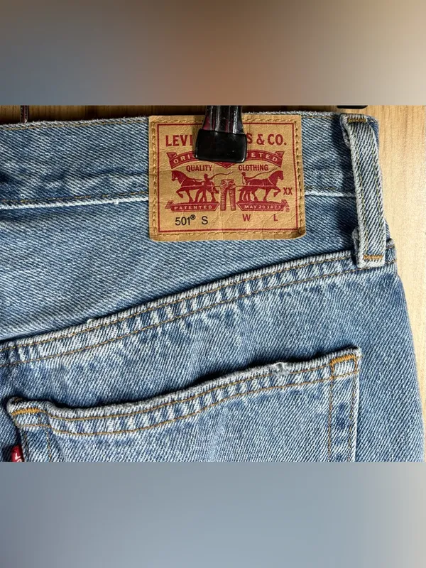 Levis 501 Jeans Women’s 27x28 Straight Leg Distressed Button Fly Vintage Denim - Image 5