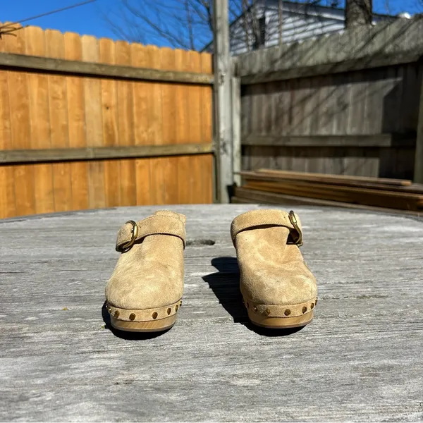 VERONICA BEARD Womens Suede Slip On Clogs‎ In Beige size 5 Hendrix Suede Buckle - Image 4
