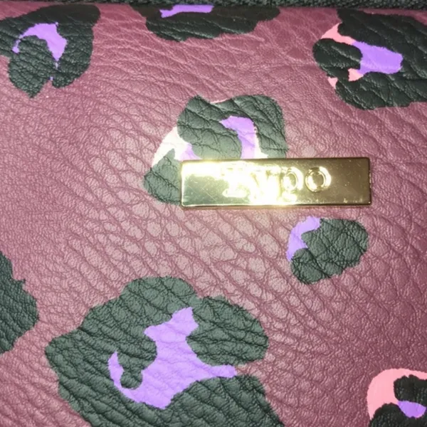 Cotton On leopard print laptop bag purple 15 inch - Image 5