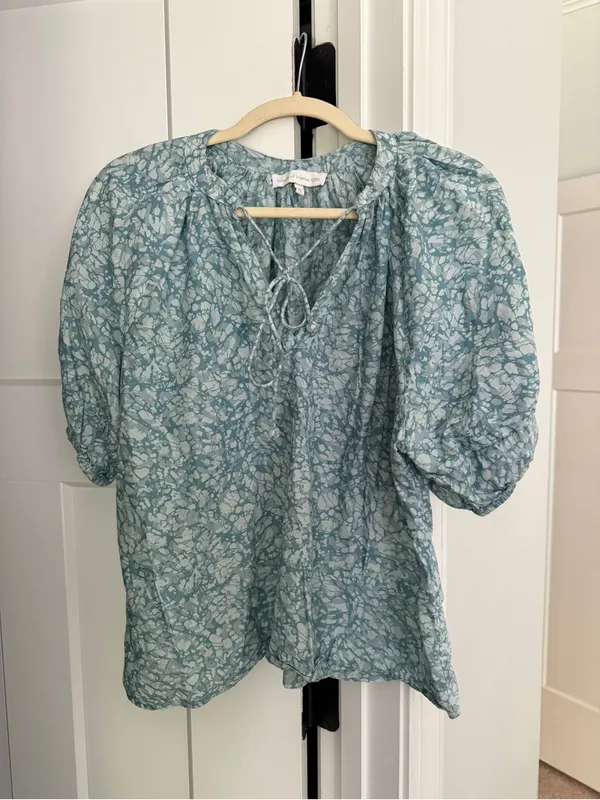 House of‎ Harlow 1960 Martine blouse seafoam Blue Floral Tie-Neck Puff Sleeve - Image 2