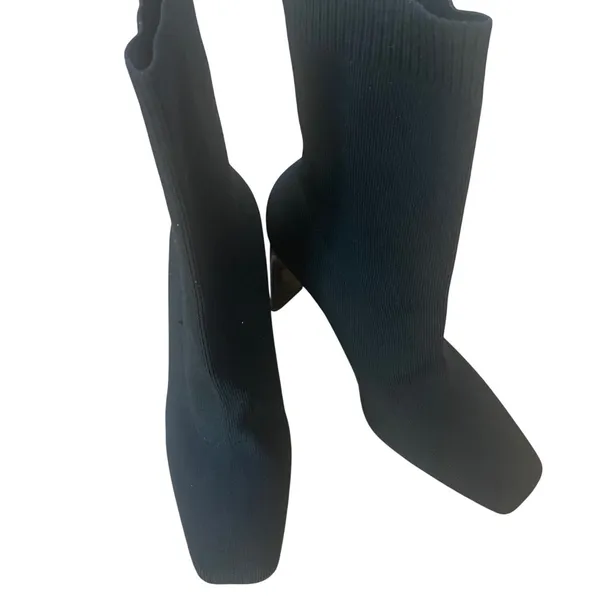 NWOT Zara Woman Black Knit Pull On Sock Boot Block Heel Pointed Toe Size 39 / US - Image 2