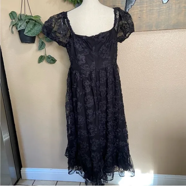 Notable Elegance Black Mesh Floral Applique Bustier Midi Dress - Image 6