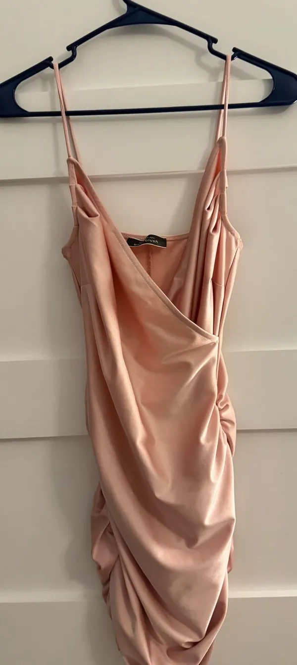 Pink dress - Image 3