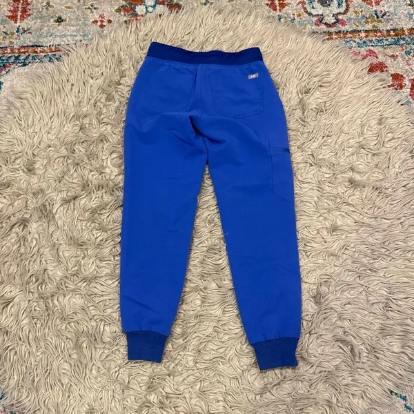 Figs denim blue (1660) scrub pants size XXS petite - Image 6