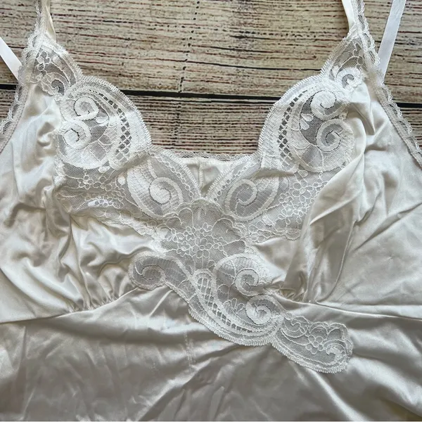 Vintage 90s‎ Vanity Fair Lace Camisole Top Womens Large 40/46 Lingerie USA Ivory - Image 2