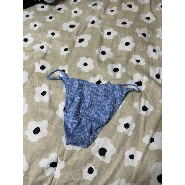 O’Neill swim bottoms nwt - Image 4