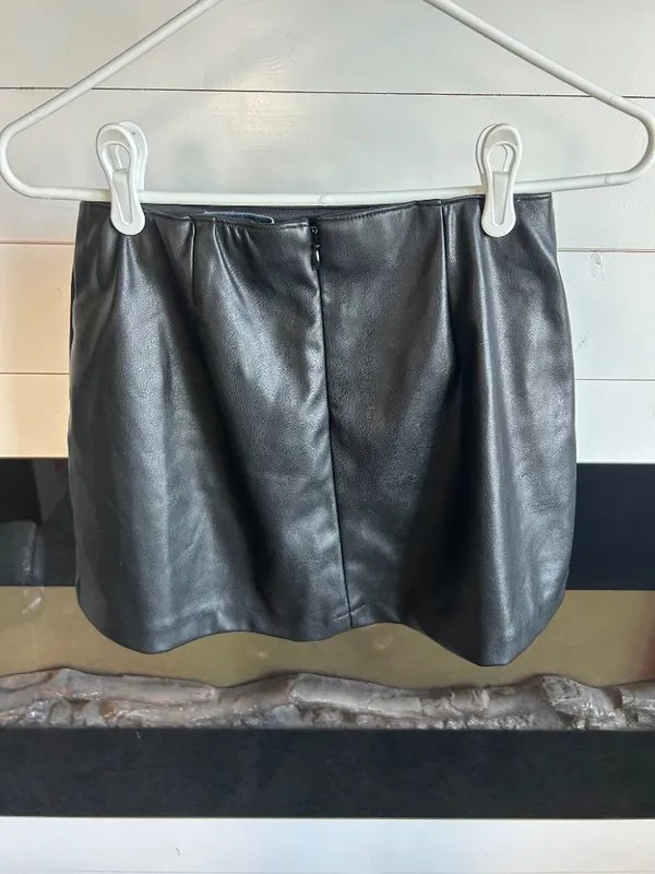 Hollister Leather Mini Skirt - Image 3