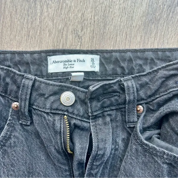Abercrombie • Curve Love High Rise Loose Jean - Image 3