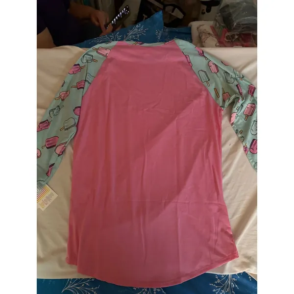 LuLaRoe Randy T-Shirt Medium Pink Blue Popsicle Print Raglan Baseball Tee NWT - Image 2