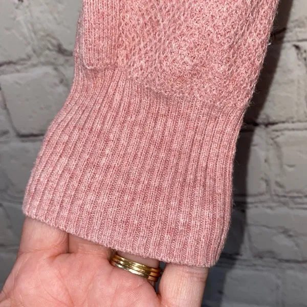 American Eagle Waffle Knit Sweater Small Pink Lightweight Crew Neck Casual‎ - Image 2
