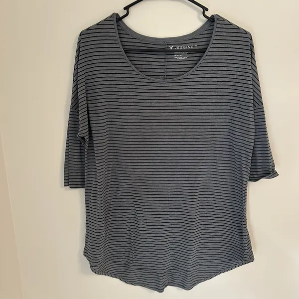 American Eagle AE‎ Women's Jegging T 3/4 Sleeves Gray Striped Casual Size Medium - Image 3