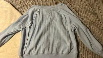 American Eagle sweatshirt - Image 2
