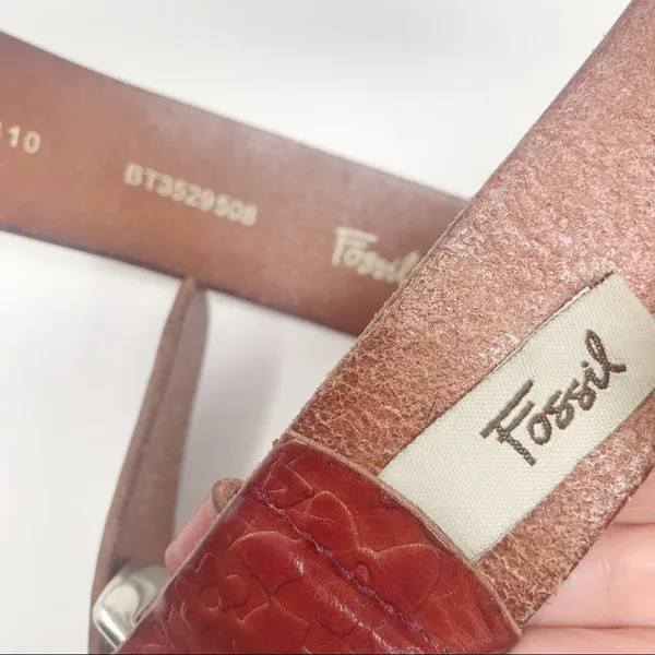 Vintage Fossil Y2K Brown Leather Tooled Floral Western Distressed Belt womens S - Image 3