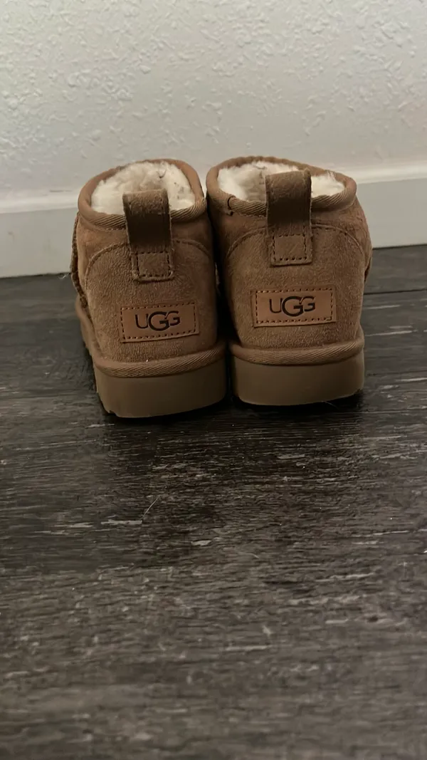 Mini UGG Slippers Women’s Chestnut - Image 2