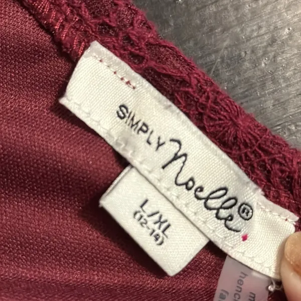 Simply‎ Noelle Burgundy Lace Blouse - Image 4