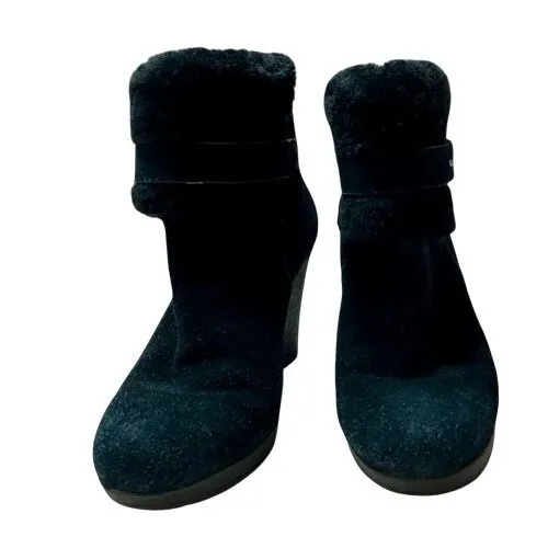 UGG Antonia Black Suede Fur Cuffed Wedge Boot Bootie 9 Quiet Luxury Casual Chic‎ - Image 4