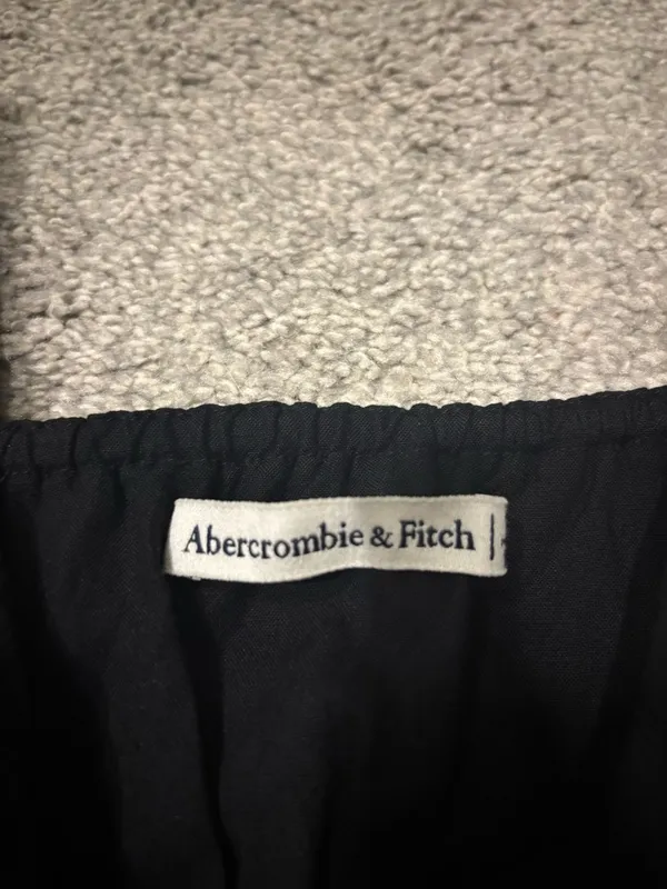 Abercrombie & Fitch Black Dress - Image 3