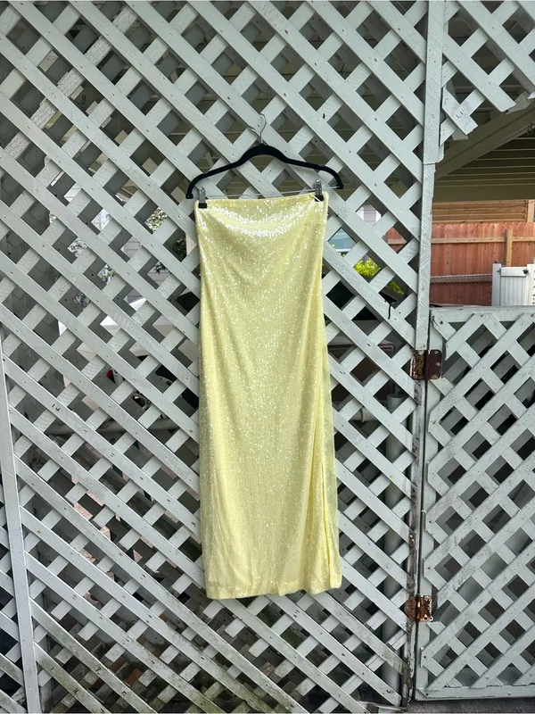 Endless Rose Strapless Sequin Slim Midi Dress - Image 6