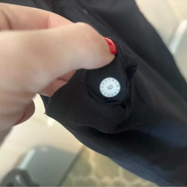 lululemon athletica Black high neck Tank Top - Image 3