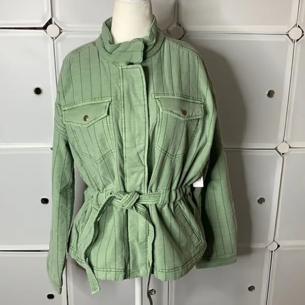 GAP Quilted Utility Belted Jacket In Green Dollar Size Medium - Image 2