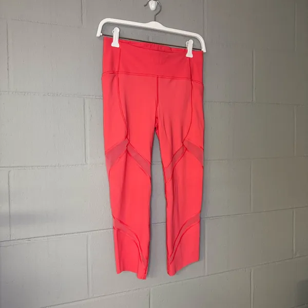 Lululemon On Pace Crop *21" in Glossy Women’s Size 6 Athletic Leggings - Image 6