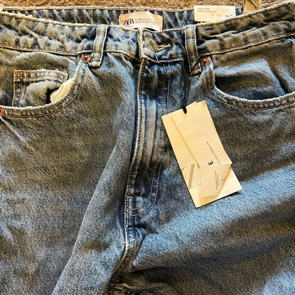 NWT Zara high rise ankle jeans 6‎ - Image 2
