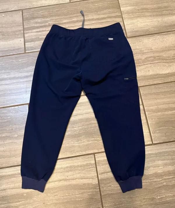 FIGS Sz LP Jogger Scrub Pants! No :( - Image 2