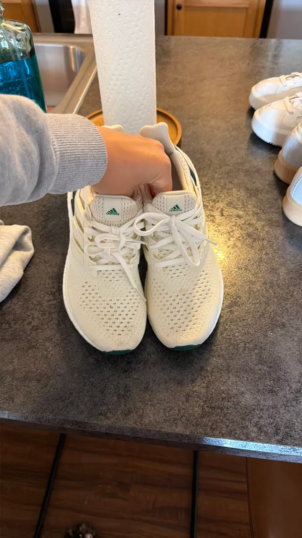 Adidas Ultraboosts - Image 3