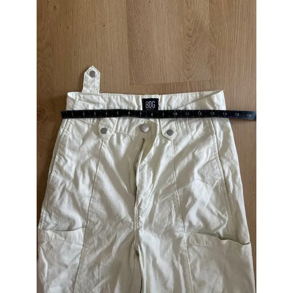 BDG light yellow cargo pants - Image 3