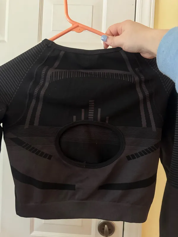 Gymshark Top Long Sleeve Crop - Image 4