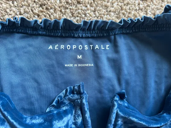 American Eagle Outfitters Off The Should Top - Image 3