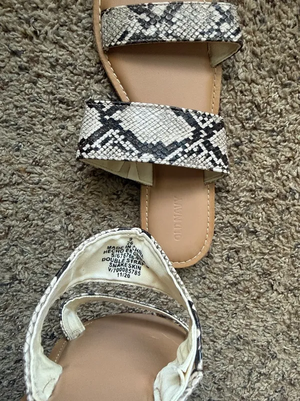 Old Navy Faux-Leather Double-Strap Slide Sandals Size 9 in Faux Snakeskin - Image 3