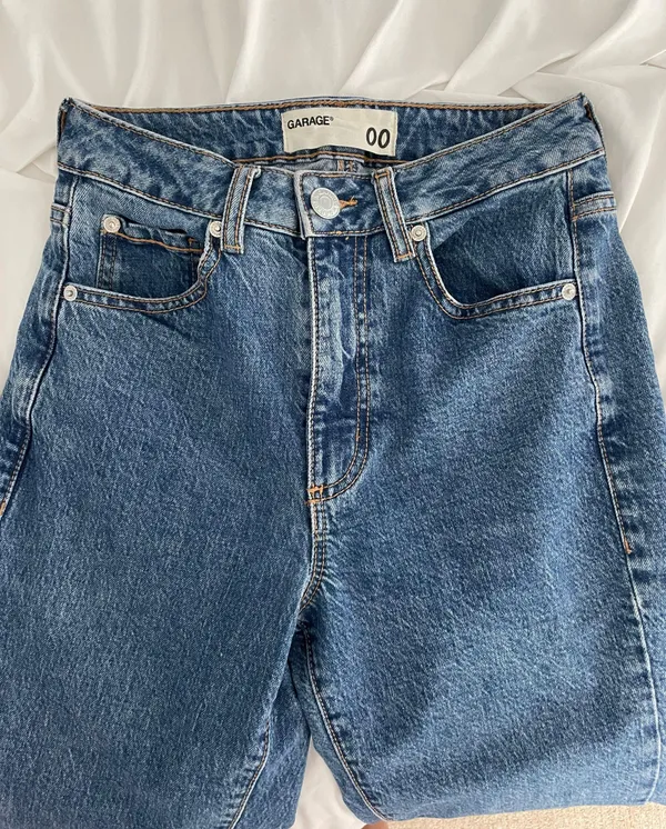 Slim Mom Jeans - Image 4