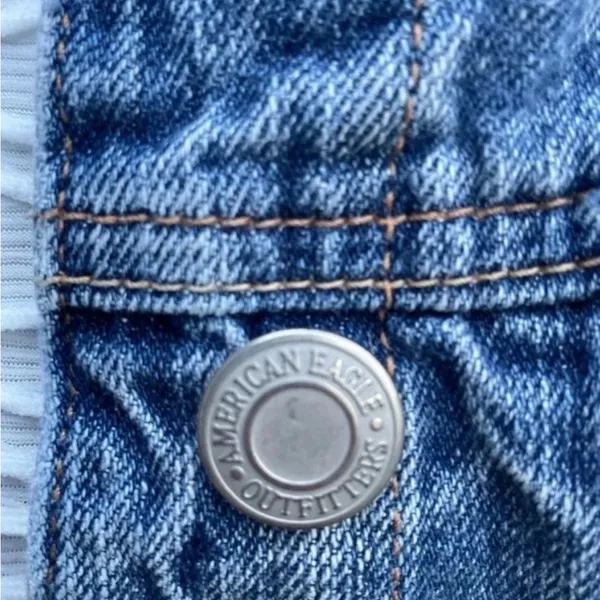 American Eagle Outfitters Light Blue Denim Vest - Image 6