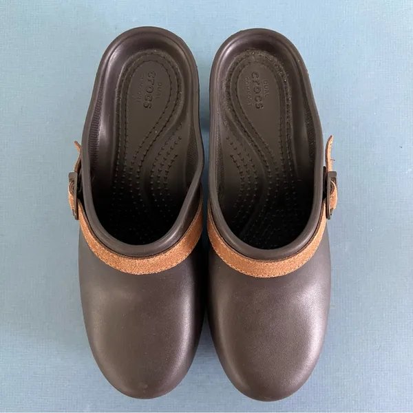 Crocs Sarah Belted‎ Dark Brown Heel Clogs - Image 5
