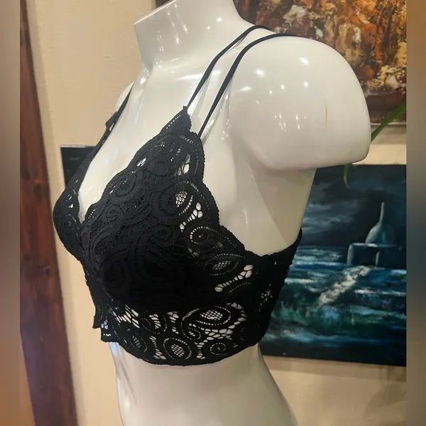 Victoria's Secret PINK Intricate Black Floral Lace Bralette 🖤 - Image 4