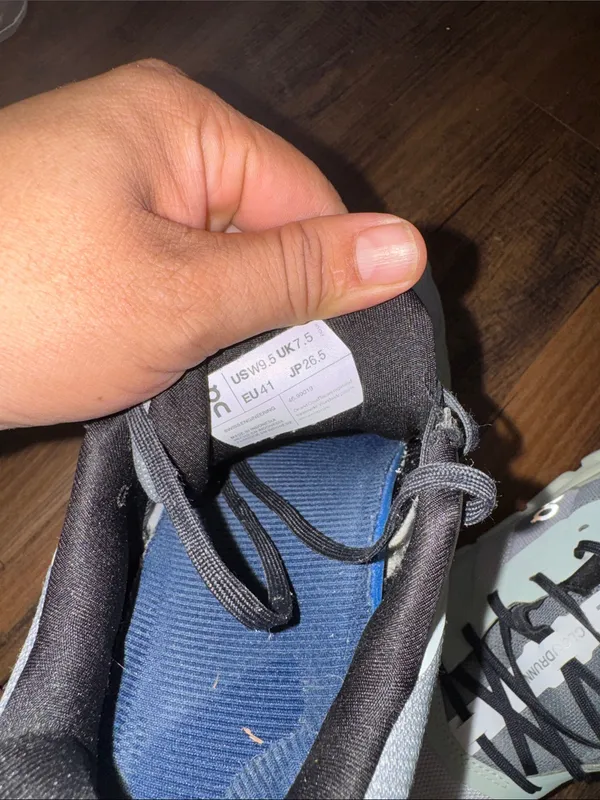 On Cloudrunner running sneakers in the Frost/Aloe colorway - Image 9