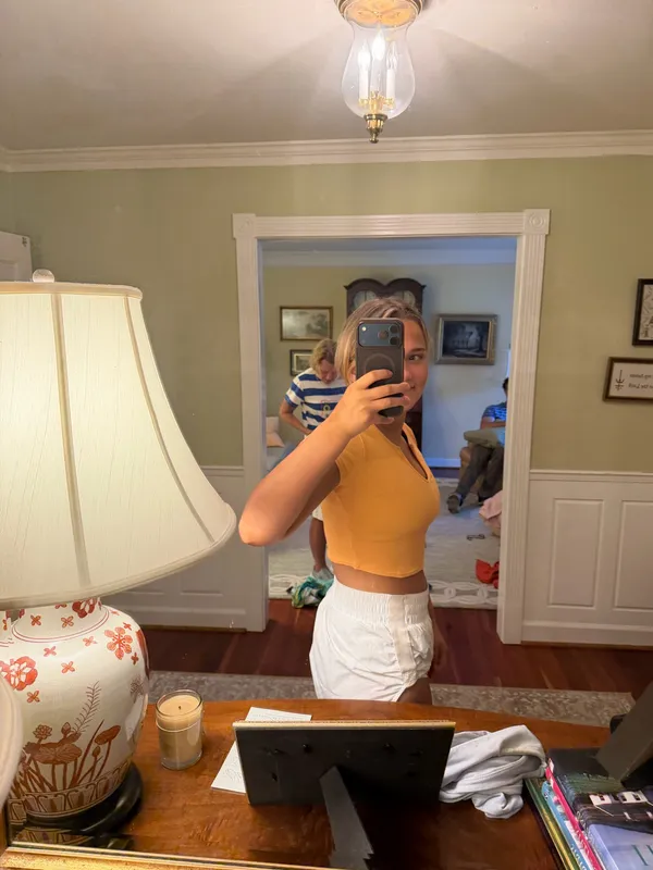 Alo Yoga Top - Image 3