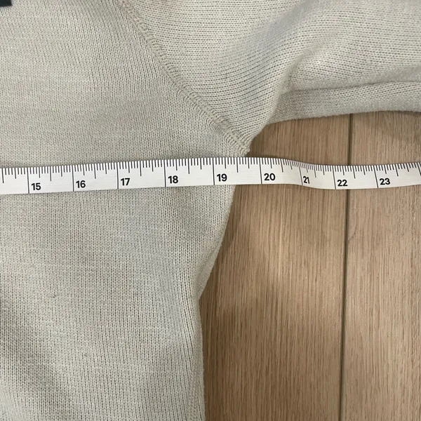 Patagonia 1/4-Zip Pullover Sweater Cream - Image 8