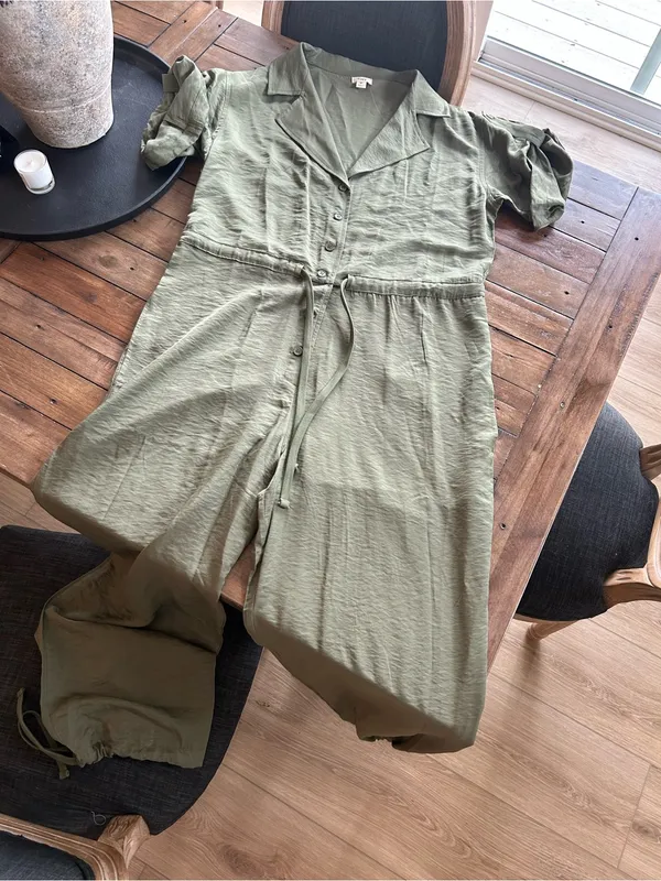 Anthropologie Tiny Heidi Green Jumpsuit M - Image 5