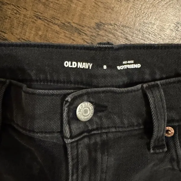 Old Navy Black Womens Jean Shorts Mid-Rise Boyfriend Denim Shorts Size 8 EUC - Image 2