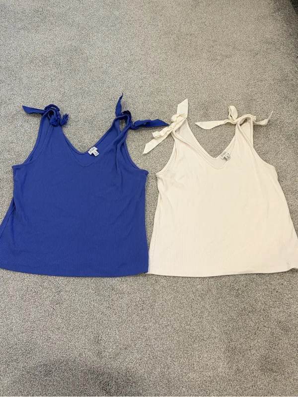 Set‎ of 2 J. Crew Bow-shoulder tank tops size XL - Image 2
