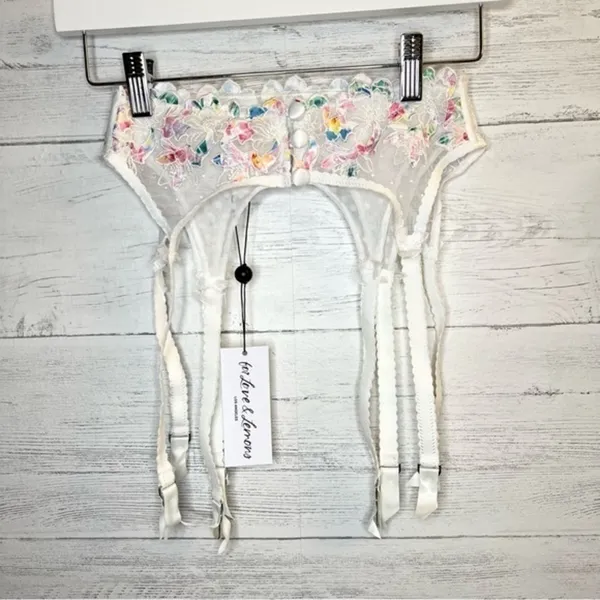 Victoria’s Secret For Love and Lemons Tanga Con Contorno Garter - Image 8