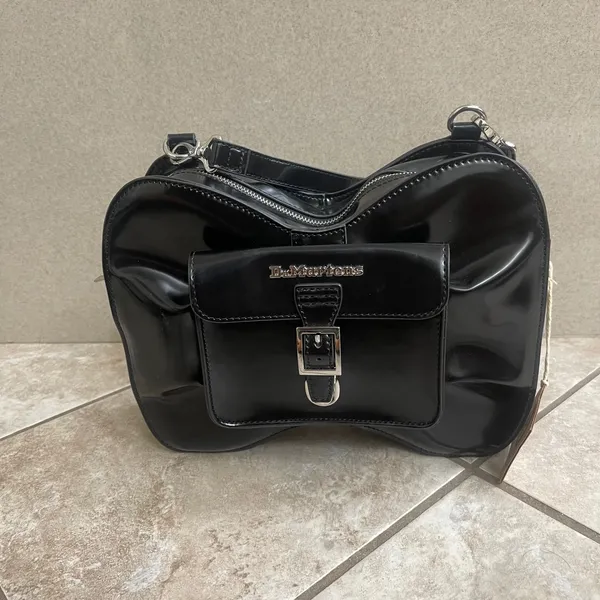 Dr Martens NWT Black Vegan Leather medium Backpack Shoulder Bag Bow Crossbody - Image 2