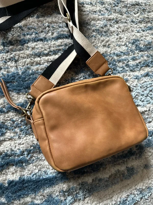 Universal Threads Purse - Image 3